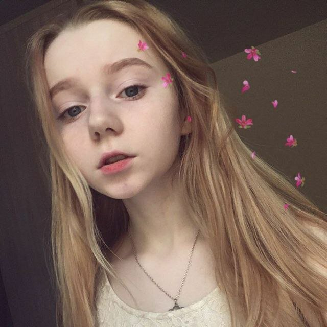 <h1>Слив знаменитостей и блоггерш 18+</h1>