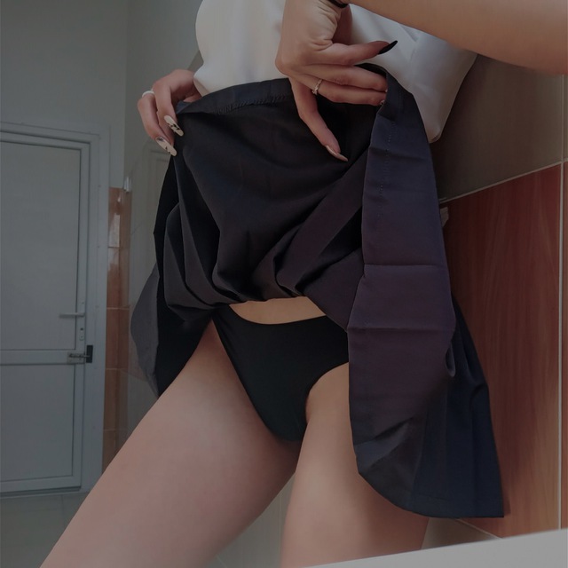 <h1>Сливы шкодниц | Нюдсы подруг</h1>